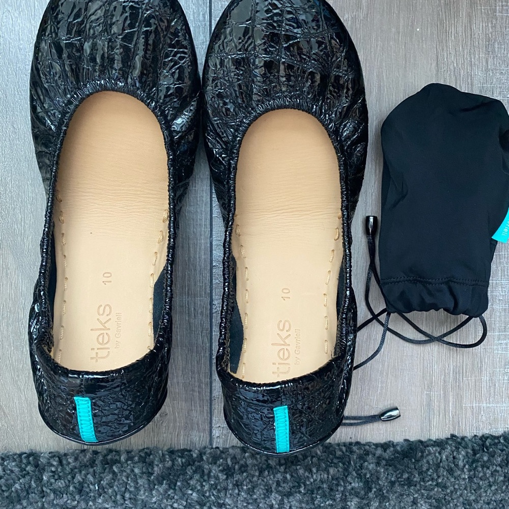 BRAND NEW TIEKS!!